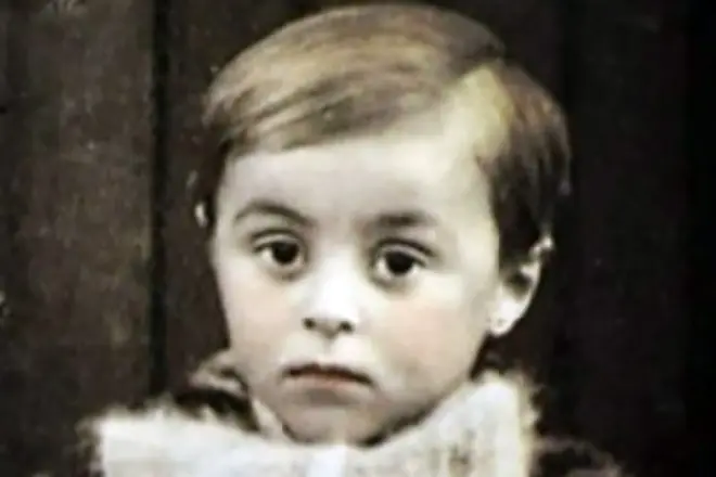 Luciano Pavarotti in childhood