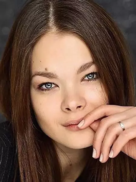 Anna Isaev - Biografio, foto, persona vivo, novaĵoj, filmoj 2021
