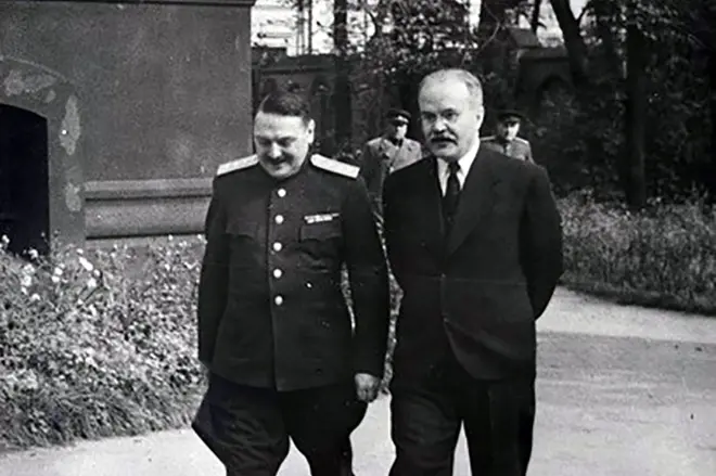 Andrei Zhdanov e Vyacheslav Molotov
