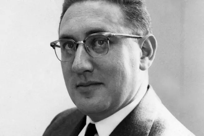Young Henry Kissinger.
