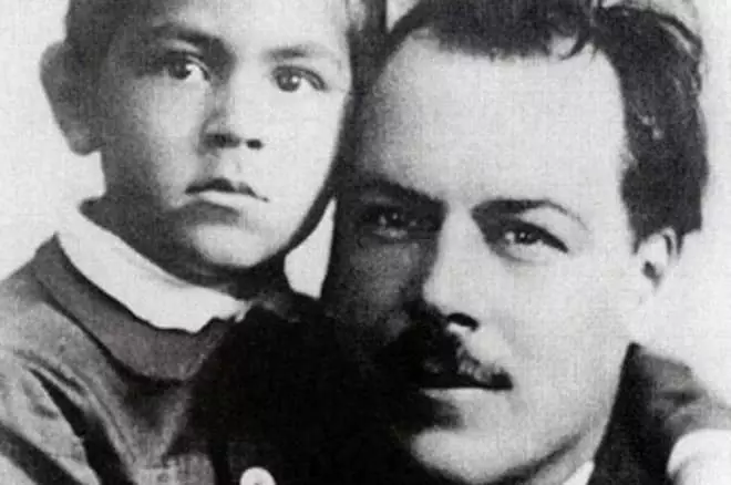Nikolai Vavilov กับลูกชาย Oleg
