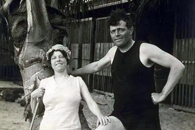 Jack London com esposa Charmian
