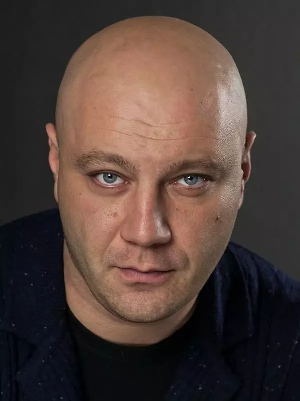 Dmitry Surzhikov - Biografi, Foto, Personligt liv, Nyheter, Filmografi 2021