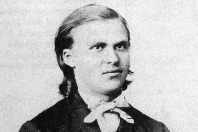 Friedrich Nietzsche katika vijana