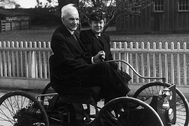 Henry Ford med sin kone