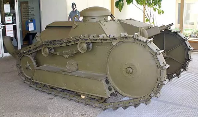 Tank Henry Ford Ford-M1918
