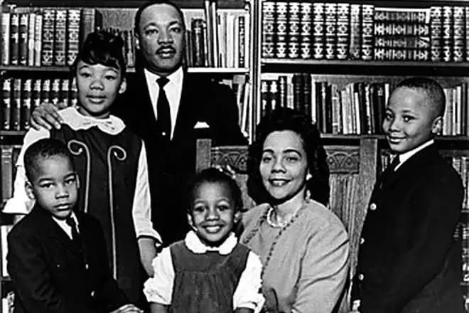 Martin Luther King met familie