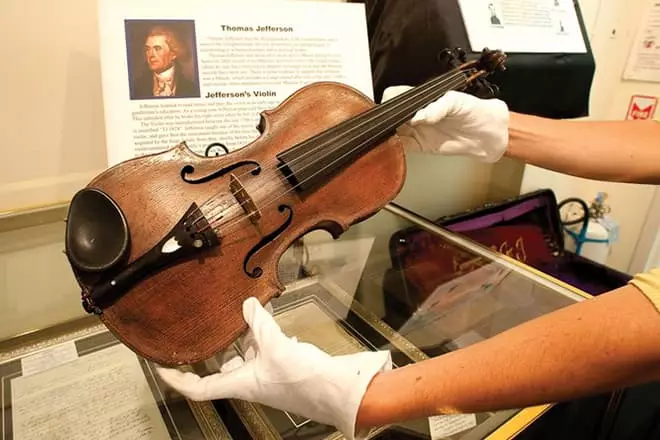 Violin Thomas Jefferson