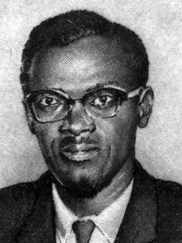Patrice Lumumba - Biography, Saripika, Fiainana manokana, Oniversite Friends of Personal