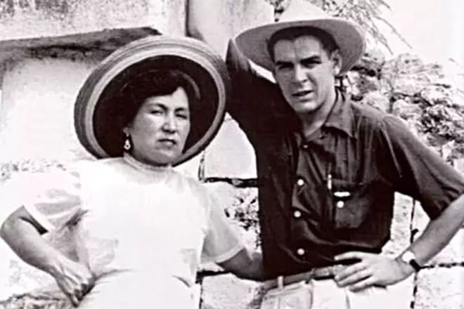 Цхе Гуевара са првим женама Илда