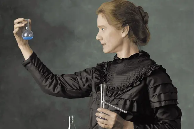 Maria Curie studioi radioaktivitet