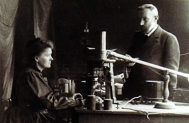 Maria Curie lan Pierre Curie