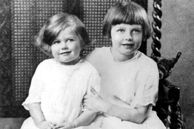 Margaret Thatcher amb germana