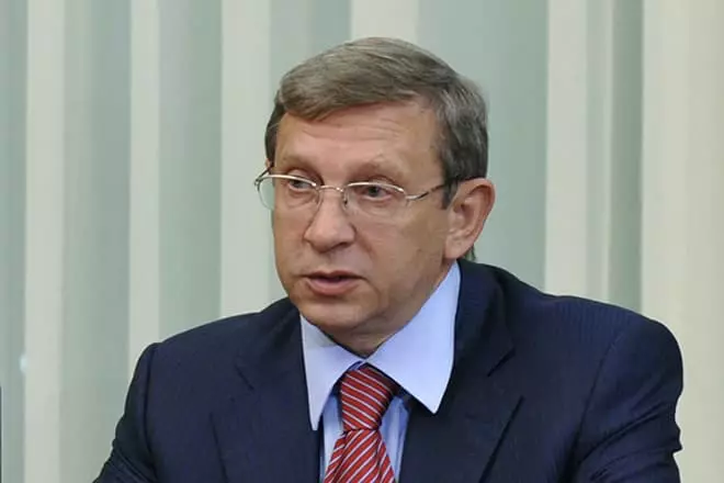 Vladimir Yevtushenkov.