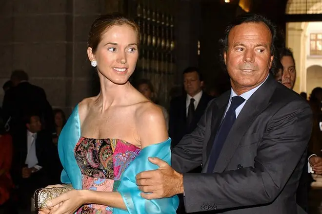 Julio Iglesias com a esposa Miranda