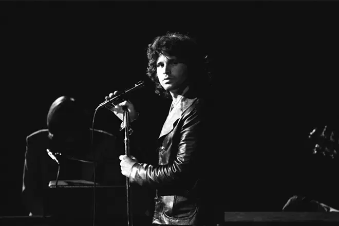 Jim Morrison nyob rau theem