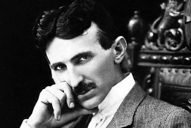 Inventisto Nikola Tesla