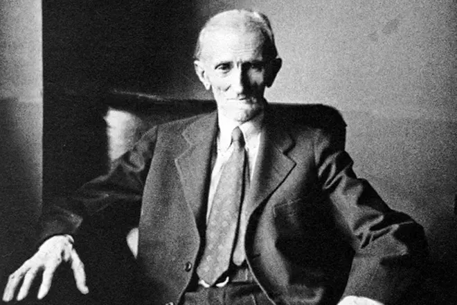 Nikola Tesla i alderdom