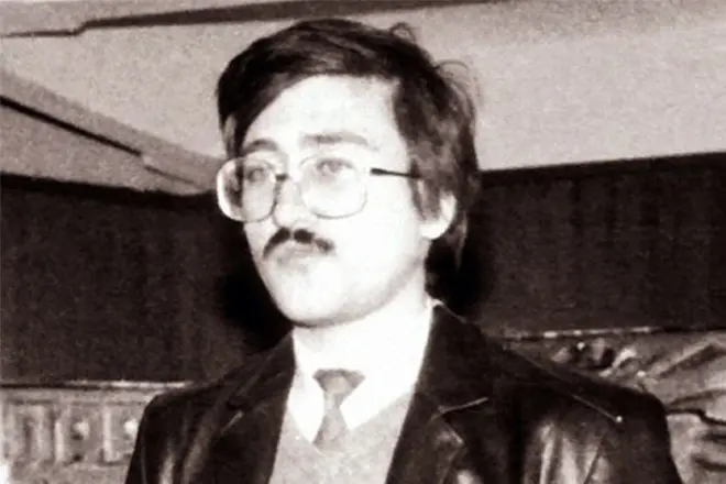 Igor Ashurbieli u mladosti