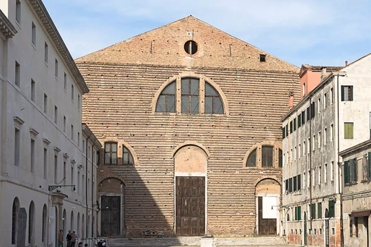 Église de San Lorenzo, dans laquelle Marco Polo a été enterrée