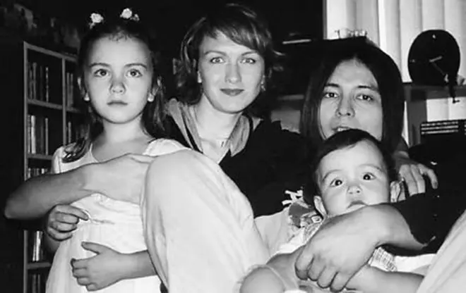 Murat Nasyrov s dětmi a manželkou