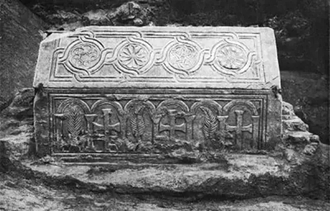 Sarkophag Anna Byzantine