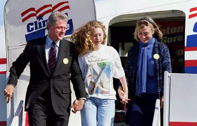 Bill Clinton s manželkou a dcerou