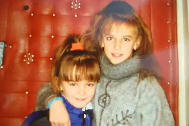 Olga gazhenko với em gái