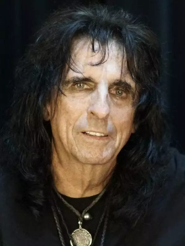 Alice Cooper - Biografy, persoanlik libben, foto, nijs, albums, Poisnes, ferskes, yn Jeugd 2021