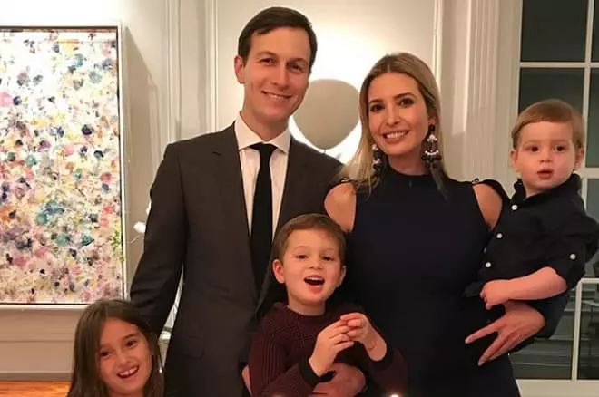 Jared Kouchner sa suprugom i djecom