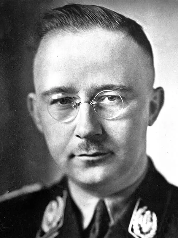 Henry Himmler - beathaisnéis, grianghraf, saol pearsanta, luachana agus cúis an bháis