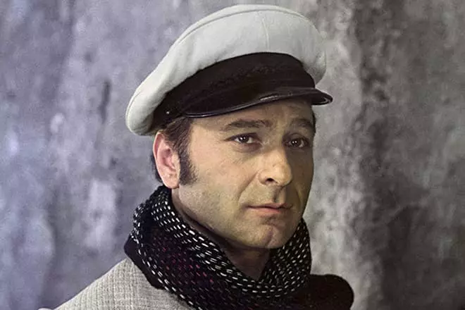 Archil Gomiashvili ως Bender Ostap