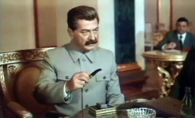 Arhil Gomiashvili kao Joseph Staljin