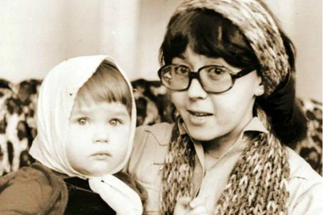 Jadwig Poplavskaya ja tütar Anastasia