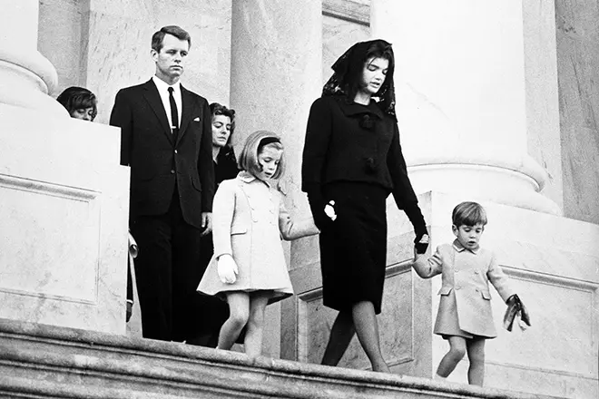 Jacqueline Kennedy med barn