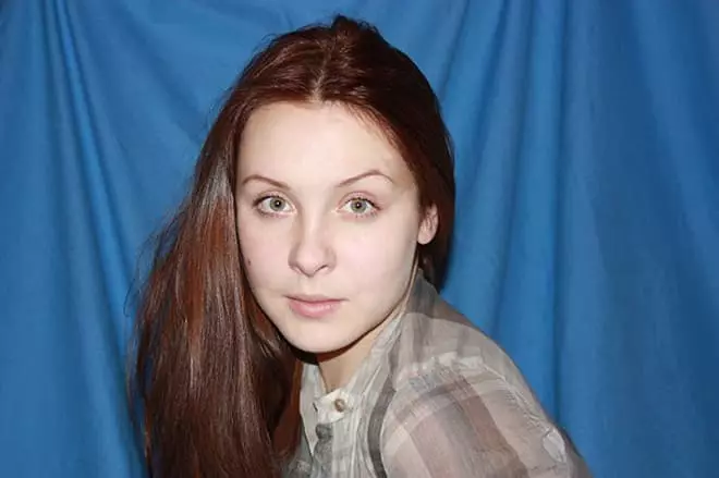 Olga Aksenova në rininë e tij