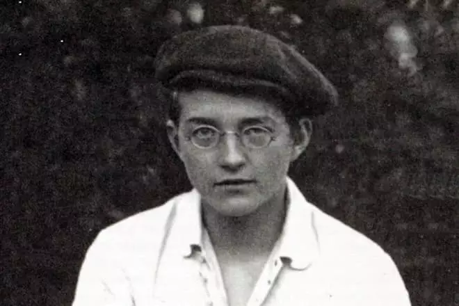 Dmitry Shostakovich ina óige
