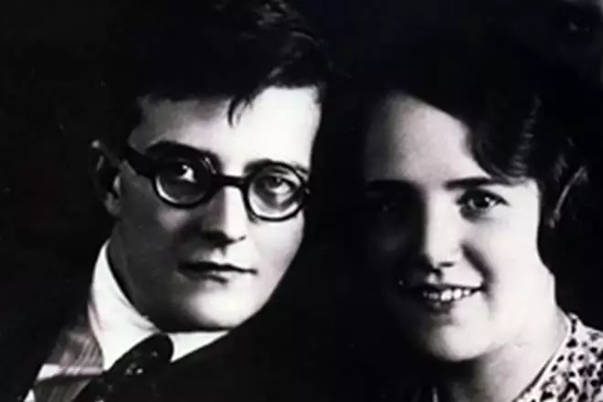 Dmitry Shostakovich leis an gcéad bhean chéile