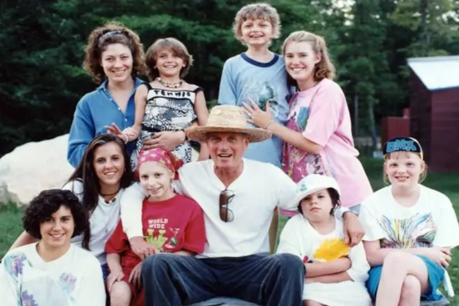Chão Newman com família