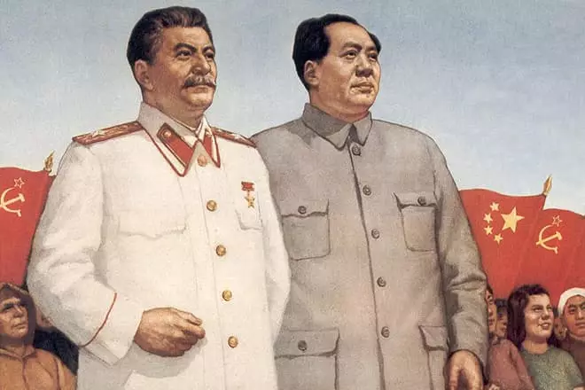 Mao Zedong und Joseph Stalin