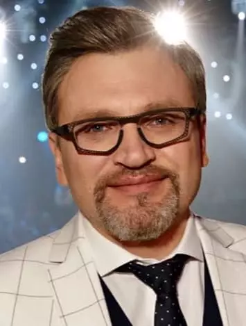 Vadim Takmev - ຊີວະປະຫວັດ, ຊີວິດສ່ວນຕົວ, ຂ່າວ, ຮູບພາບ, "ໂທລະພາບສູນກາງ", NTV, FOREV, FOREV, NTV 2021