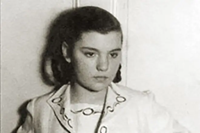 Rimma kazakova trong thời thơ ấu
