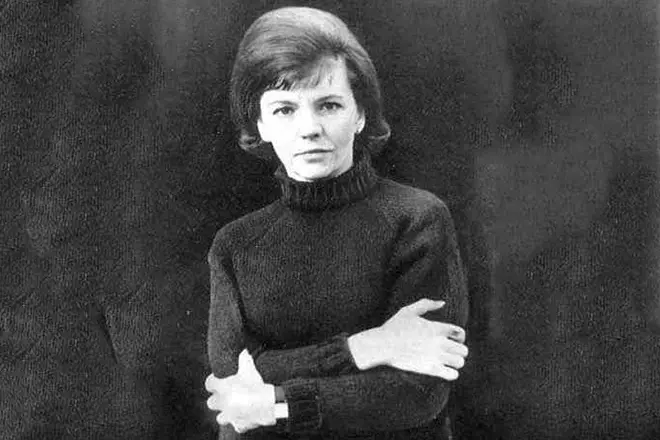 Rimma Kazakov ở tuổi trẻ