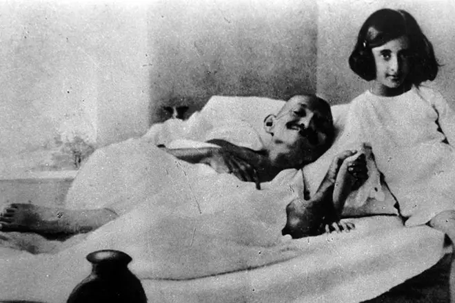 Mahatma Gandhi and Indira Gandhi