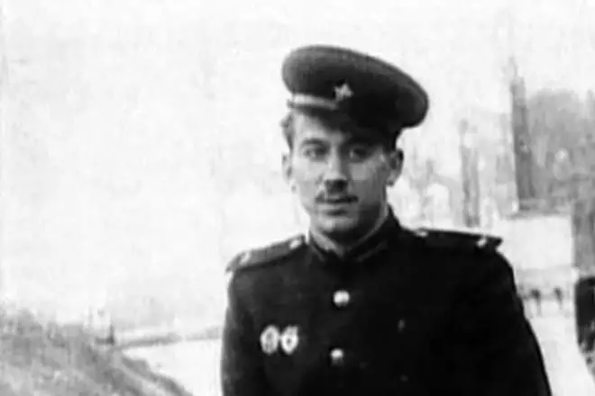 Yuri Volyntsev ở tuổi trẻ