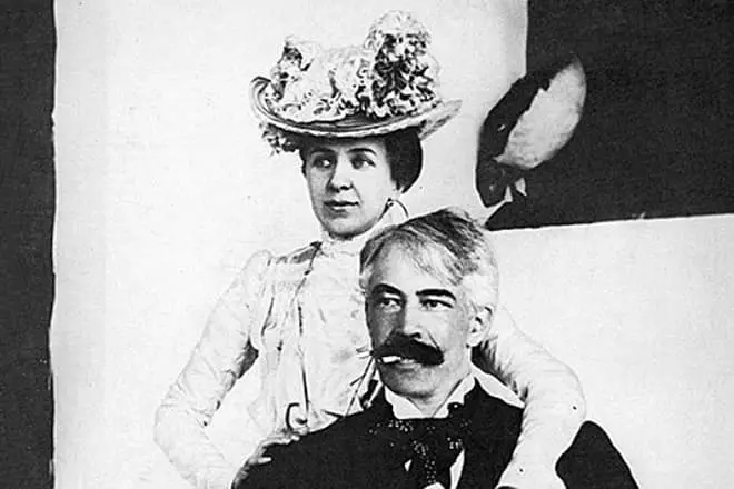 Konstantin Stanislavsky مع زوجته