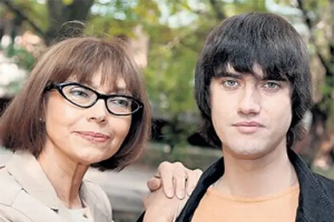 Elena Metelkin och son