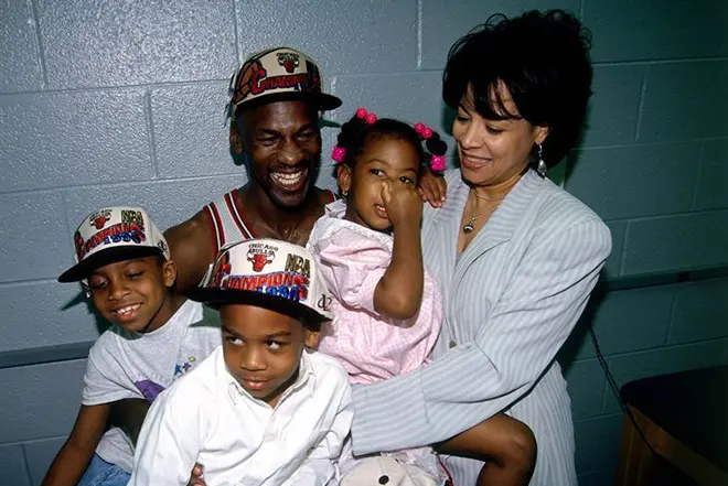 Michael Jordan med den første kone til Huanita og Børn