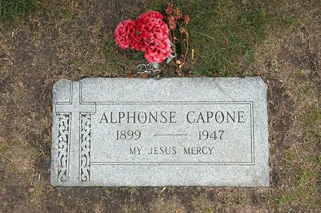 Grave Al Capone.