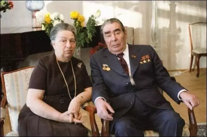अपने पति के साथ विक्टोरिया Brezhnev